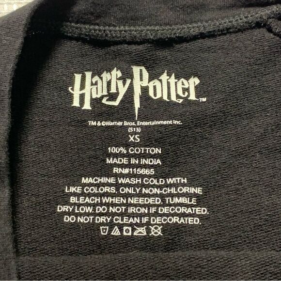 HARRY PORTER Hogwarts Big Logo Soft Crewneck Light Pullover Sweater - Picture 3 of 5